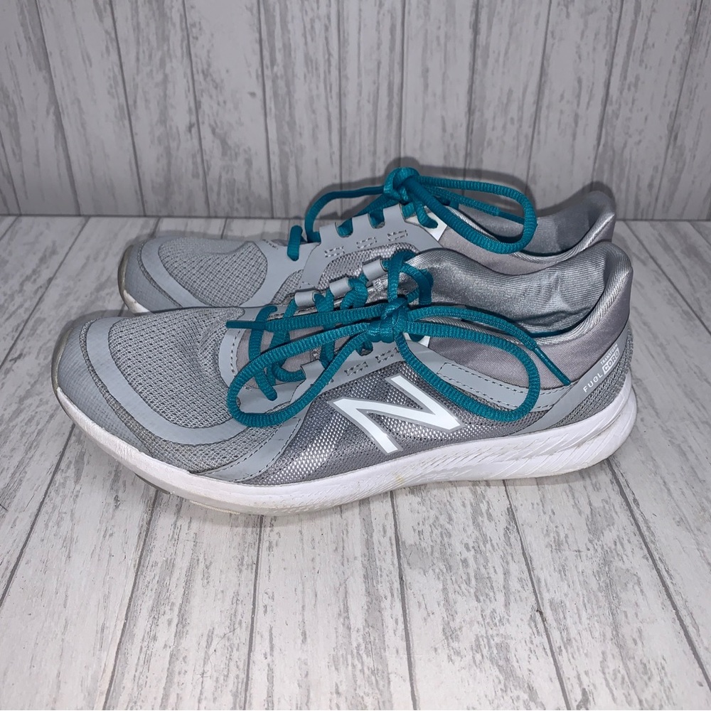 Womens Size 9 New Balance Fuel Core Grey Sneakers EUC - Picture 3 of 6